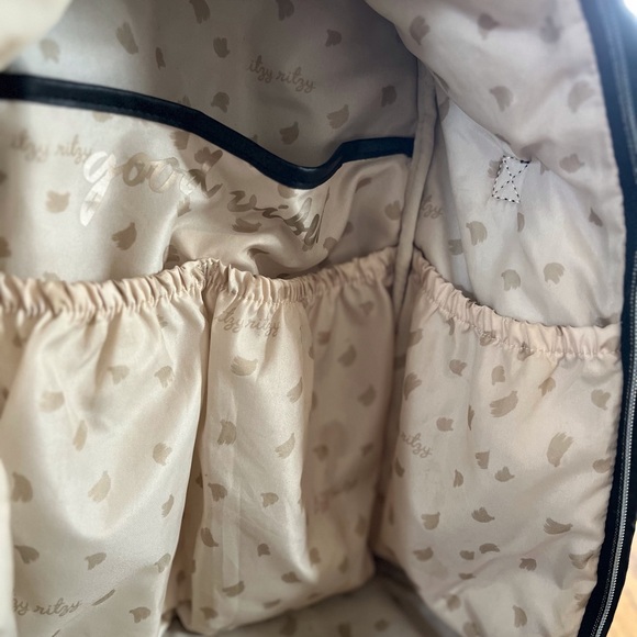 Itzy Ritzy Diaper Bag - Picture 7 of 7